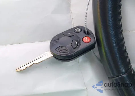 2010 Mercury Milan z USA, uszkodzony, nr VIN 3MEHM0HAXAR630614